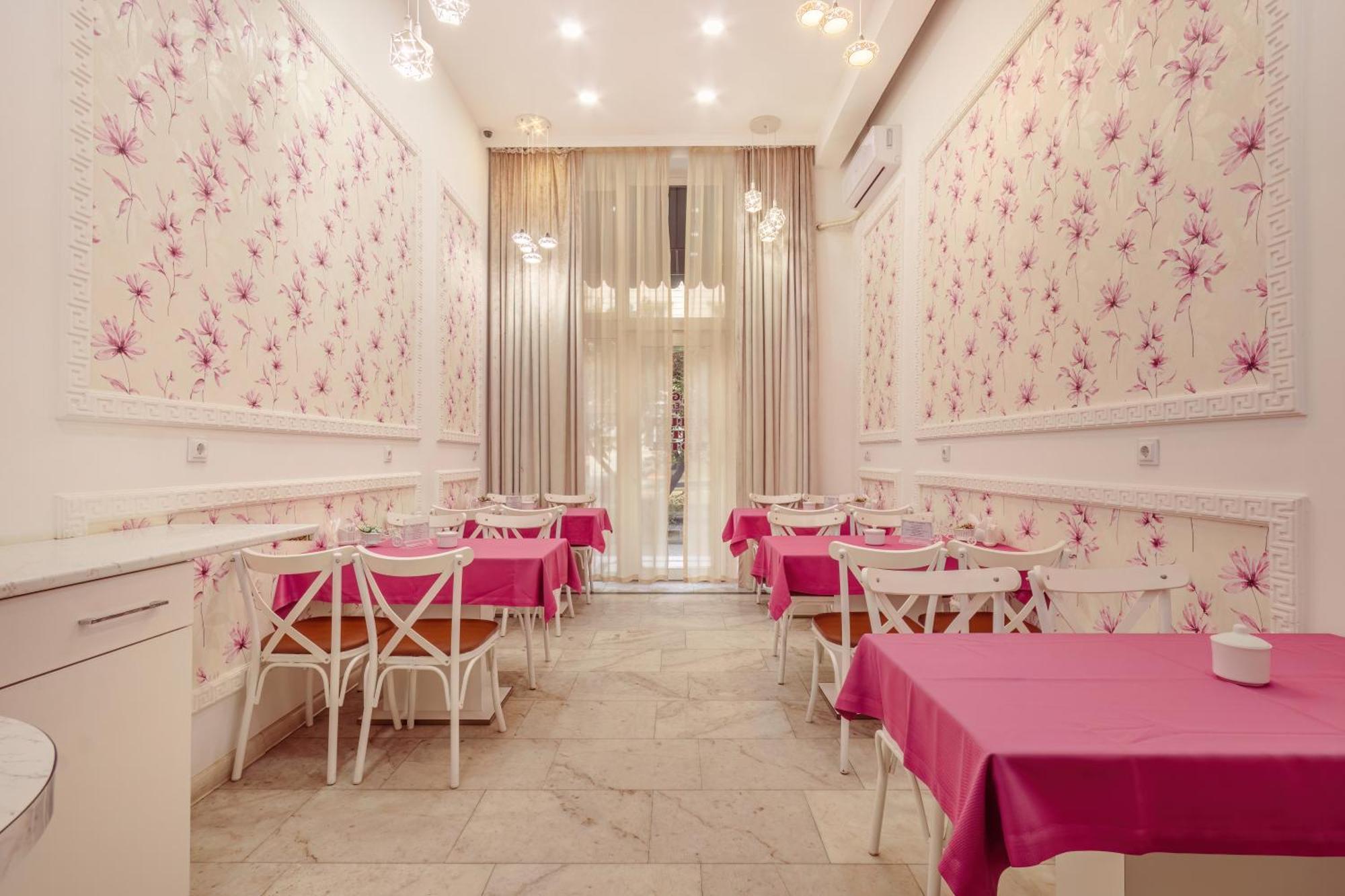Deluxe Hotel Baku Exterior photo